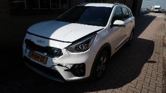 Damaged car Kia Niro Kia Niro 1.6 GDi Hybrid DynamicLine 2022/1