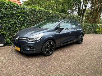 Auto incidentate Renault Clio 0.9 TCe Intens 2017/4