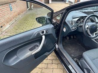 Ford Fiesta 1.25 Titanium picture 16