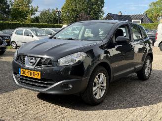 skadebil auto Nissan Qashqai 1.6 acenta. ( inruil verkregen ) 2012/3