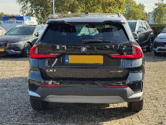 BMW iX1 eDrive 20 67 KWH. ( schroefschade ) picture 5