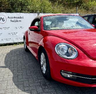 krockskadad bil auto Volkswagen Beetle Cabriolet Design BMT 2016/4
