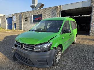 Schadeauto Volkswagen Caddy Combi 2.0TDI Maxi 5-Pers. Leder Navi Camera Pdc 2xsch.deuren Cruiseconstrole Trekhaak 75KW/102PK 2020/6