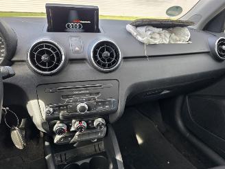 Audi A1 Sportback 1.0TFSI-Ultra Navi Stoelverw. CruiseControle Airco Pdc 70KW/95PK picture 13