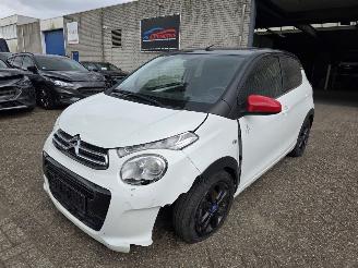 skadebil auto Citroën C1 JCC+ Climatronic Camera Stoelverwarming Cruisecontrole Touchscreen 53KW/72PK 2020/11