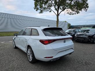 Voiture accidenté Seat Leon FR 1.4 eTSI Hybrid Sportstourer Memory Led Navi Camera Leder 27 gr.! 2021/5