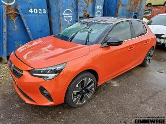 Vrakbiler auto Opel Corsa Corsa F (UB/UH/UP), Hatchback 5-drs, 2019 Electric, Corsa-e 50kWh 2021/9