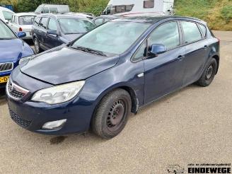 Uttjänta bilar auto Opel Astra Astra J (PC6/PD6/PE6/PF6), Hatchback 5-drs, 2009 / 2015 1.6 16V Ecotec 2011/11