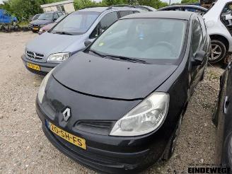 Vrakbiler auto Renault Clio Clio III (BR/CR), Hatchback, 2005 / 2014 1.2 16V 65 2006/1