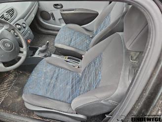 Renault Clio Clio III (BR/CR), Hatchback, 2005 / 2014 1.2 16V 65 picture 5