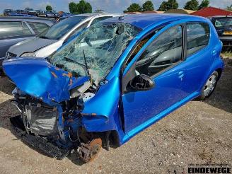 Vrakbiler auto Toyota Aygo Aygo (B10), Hatchback, 2005 / 2014 1.0 12V VVT-i 2010/3