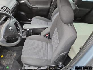 Opel Zafira Zafira (F75), MPV, 1998 / 2005 2.0 DI 16V picture 6