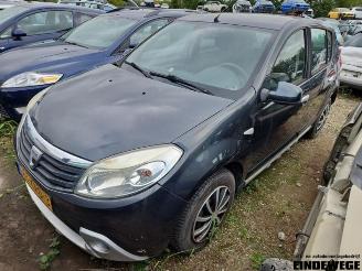 Uttjänta bilar auto Dacia Sandero Sandero I (BS), Hatchback, 2008 / 2013 1.2 16V 2010/1