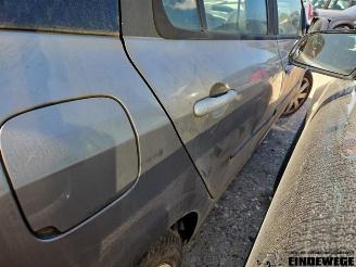 Renault Clio Clio III Estate/Grandtour (KR), Combi, 2007 / 2014 1.5 dCi 70 picture 12