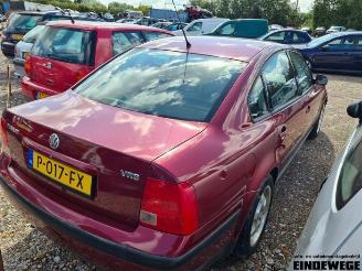 Volkswagen Passat Passat (3B2), Sedan, 1996 / 2000 2.3 VR5 picture 3