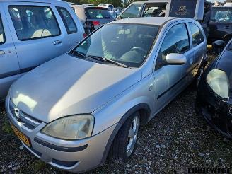Salvage car Opel Corsa Corsa C (F08/68), Hatchback, 2000 / 2009 1.2 16V 2004/4