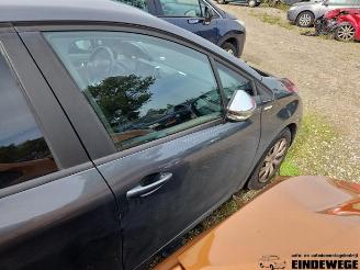 Peugeot 208 208 I (CA/CC/CK/CL), Hatchback, 2012 / 2019 1.2 Vti 12V PureTech 82 picture 12