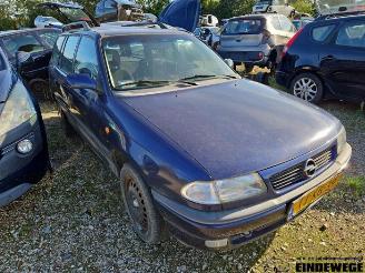 Vrakbiler auto Opel Astra Astra F Caravan (51/52), Combi, 1991 / 1998 1.6i 1998/5