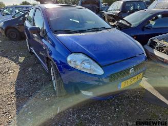 Coche siniestrado Fiat Grande Punto Grande Punto (199), Hatchback, 2005 1.4 2006/4