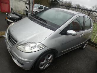 skadebil auto Mercedes A-klasse 180 CDI 2.0 2008/4