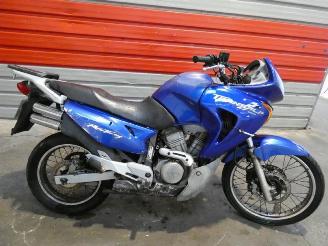 skadebil motor Honda Transalp 650  2002/5