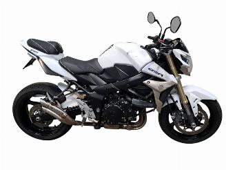 krockskadad bil motor Suzuki GS 750 R 2012/11