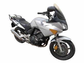 skadebil motor Honda CBF 600  2005/1