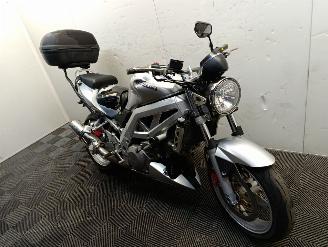 krockskadad bil motor Suzuki SV 1000 N 2005/4