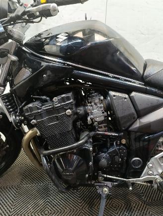 Suzuki Bandit 650  picture 13