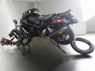 Suzuki GSX 1300 R picture 14