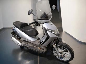 Piaggio  BEVERLY picture 4