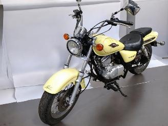 Suzuki Marauder 125  picture 2