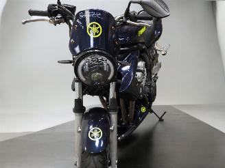 Yamaha FZ 6 Fazer  picture 2