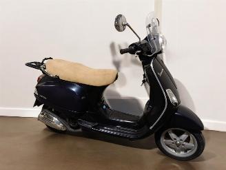uszkodzony skutery Piaggio  VESPA 2007/4
