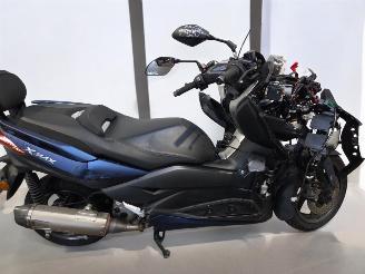 uszkodzony skutery Yamaha  XMAX 2018/12