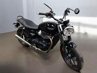 škoda motocykly Triumph  STREET TWIN 2016/1