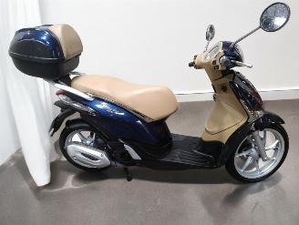 skadebil bromfiets Piaggio  LIBERTY 2020/6
