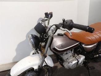 Suzuki VanVan 125  picture 16