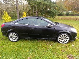 Gebrauchtwagen PKW Opel Astra H TWINTOP CABRIOLET 1.9 CDTI- 16V TURBO 2007/2