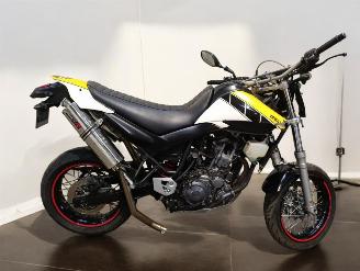 krockskadad bil motor Yamaha XT 660 X 2006/3