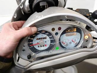 Piaggio  BEVERLY picture 2