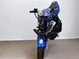 Suzuki Bandit 600  picture 2