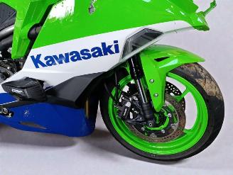 Kawasaki ZXR 400  picture 6
