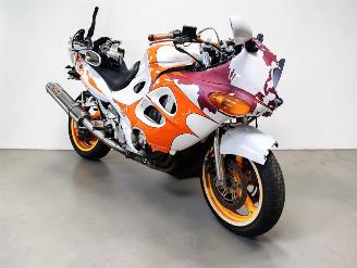 skadebil motor Suzuki GSX 600 F 2001/7