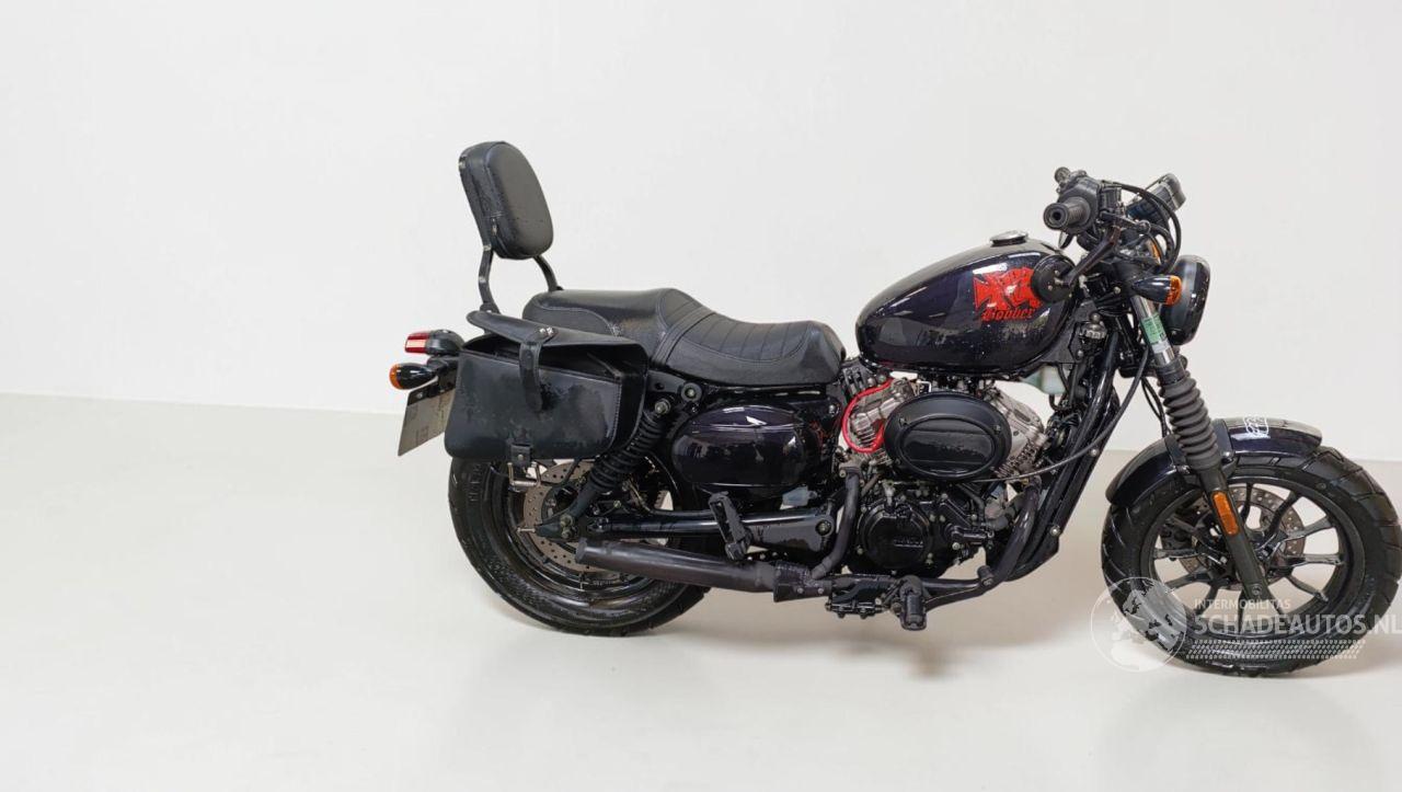Hyosung  GV BOBBER