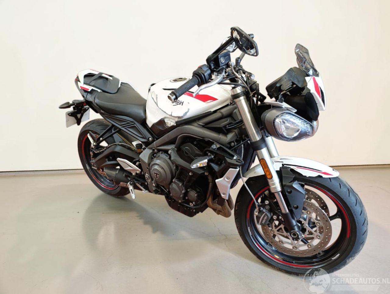 Triumph Street Triple 