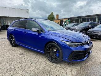 Volkswagen Golf R Variant 4Motion *KAM - AHK - NAV - PANO* picture 1