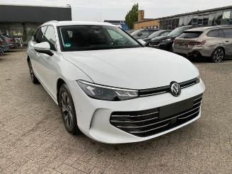 krockskadad bil auto Volkswagen Passat Variant Business 2.0 TDI DSG *KAM - AHK* 2025/4