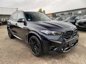 krockskadad bil auto BMW X5 M Competition *B&W - HEAD-UP - PANO - AHK * 2024/9