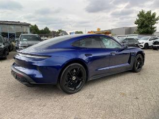Porsche Taycan Turbo S *HEAD-UP -PANO -KERAMIK* picture 3